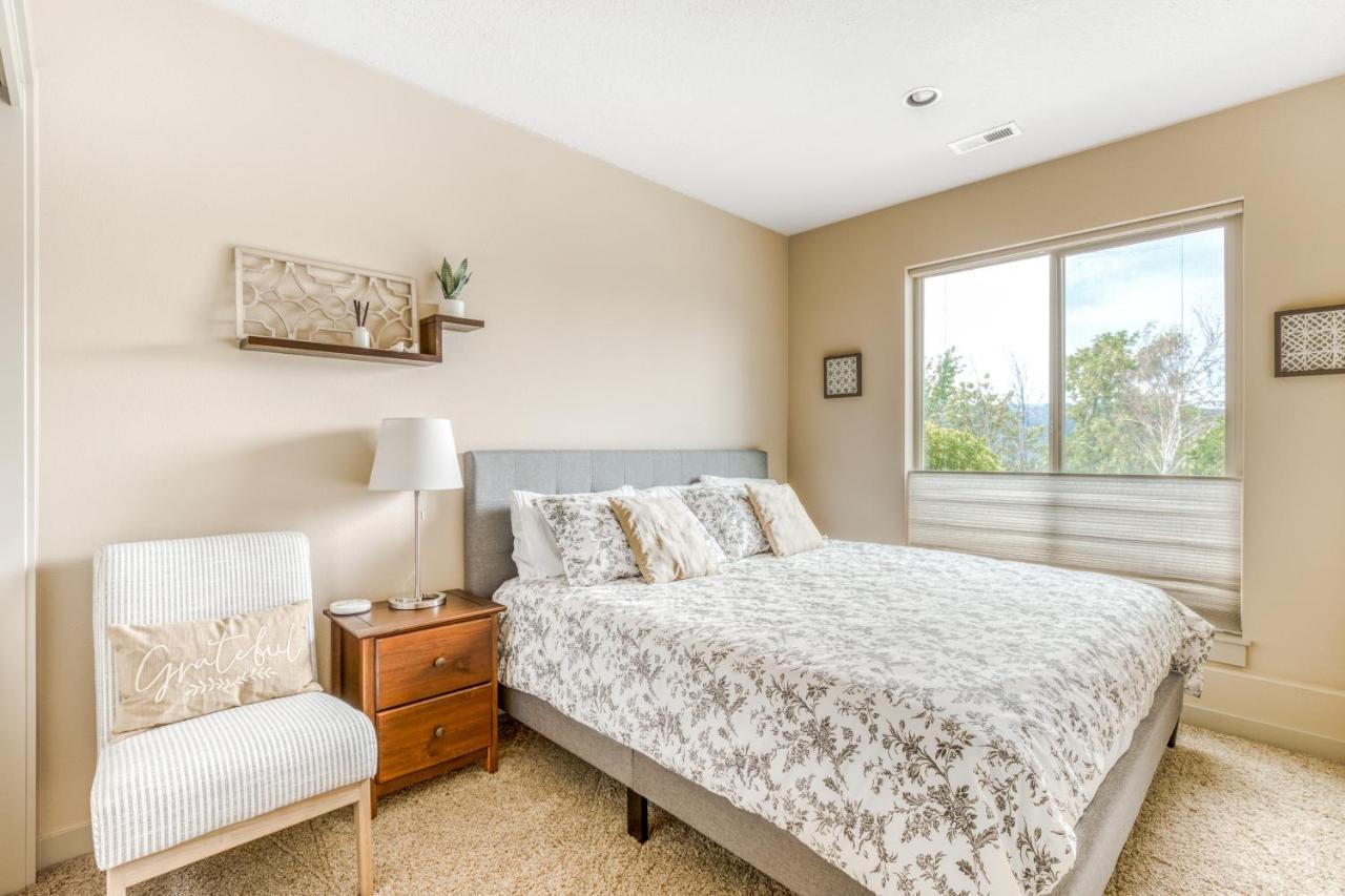 Mt Adams River View House Hood River Εξωτερικό φωτογραφία