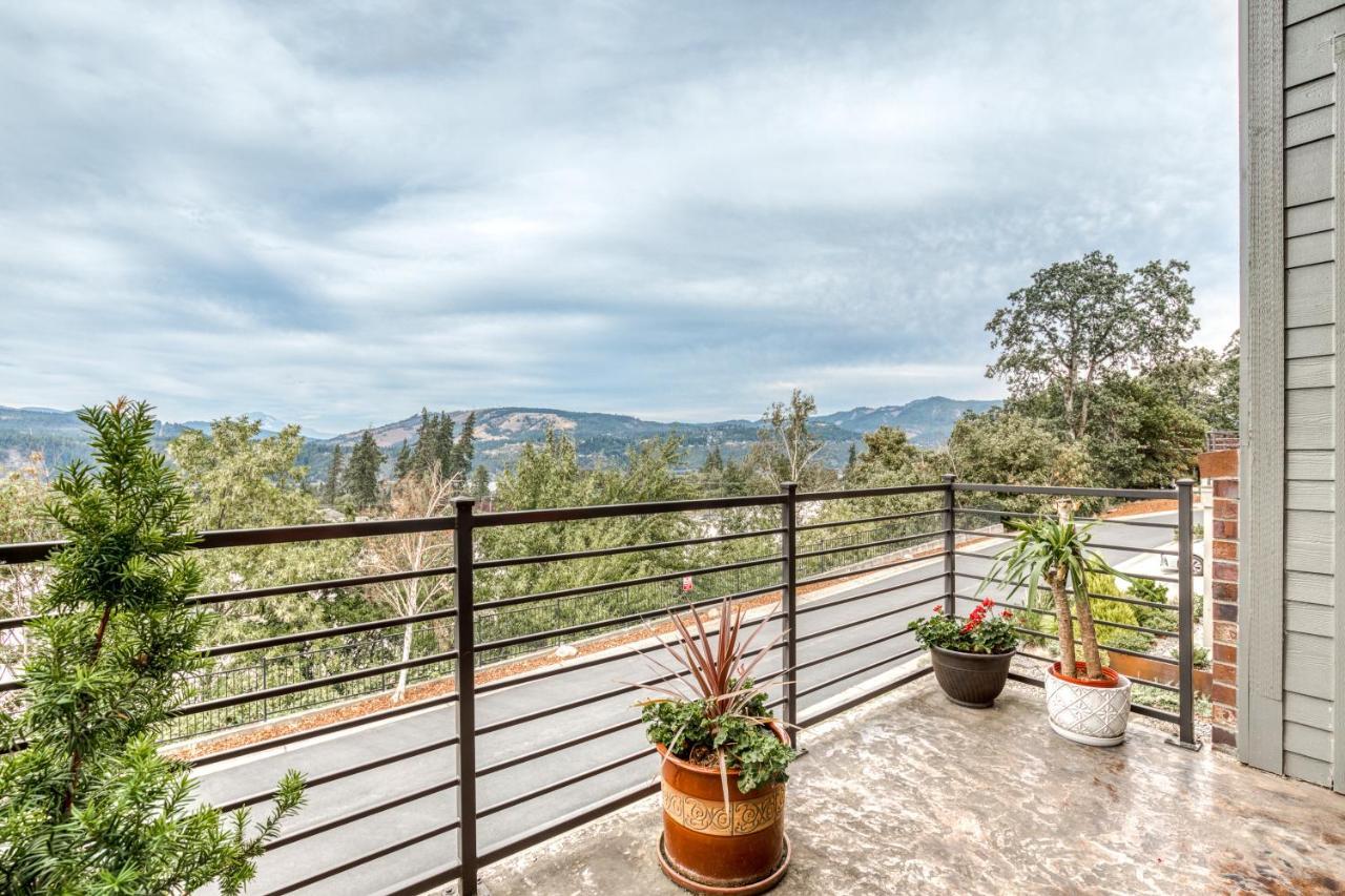 Mt Adams River View House Hood River Εξωτερικό φωτογραφία